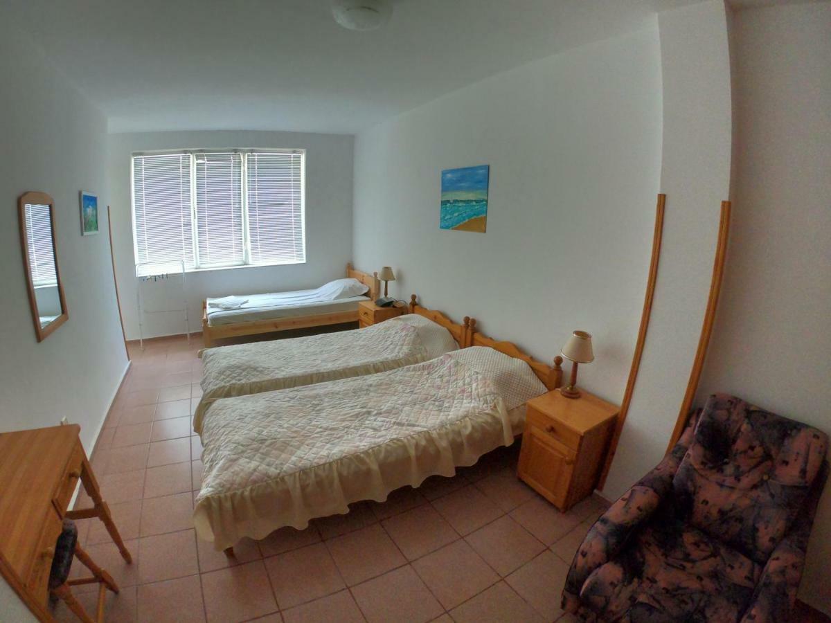 Apartment In St. Vlas With Terrace Sveti Vlas Exterior photo